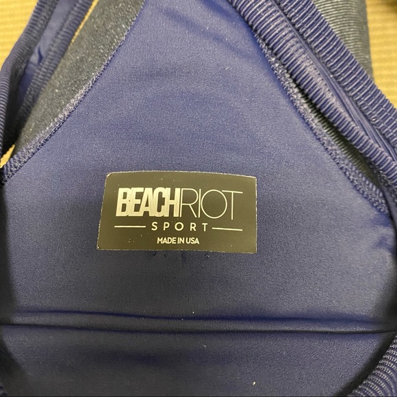 Beach Riot NWOT Racerback Tank Size Medium - Picture 5 of 6